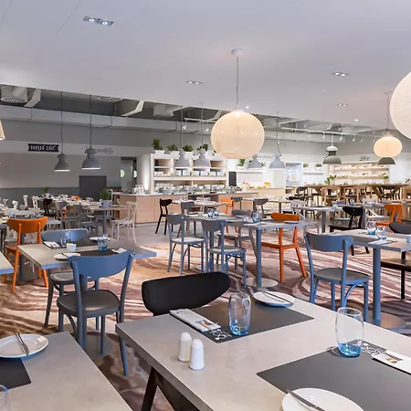 Szálloda Novotel West 4*