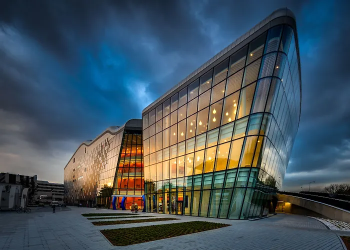 Hotel Novotel West 4*