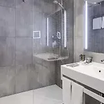 Hotel Novotel West 4*