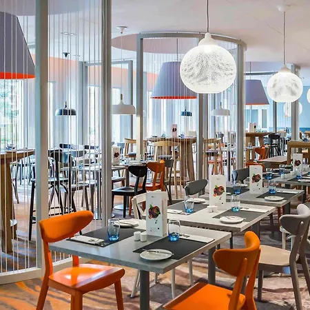 Hotel Novotel West 4*