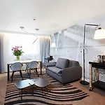 Отель Novotel West 4*