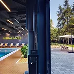 Novotel West Отель