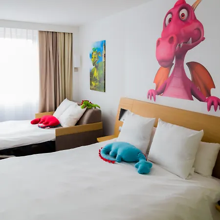 Hotell Novotel West