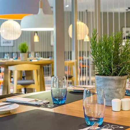 Novotel West 4*