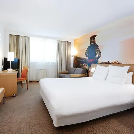 Novotel West Hotel 4*