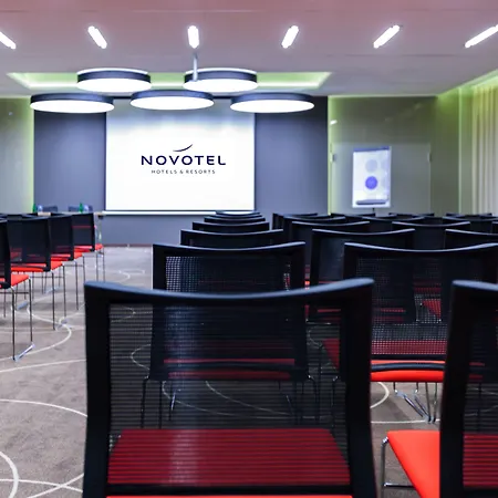 Hotell Novotel West