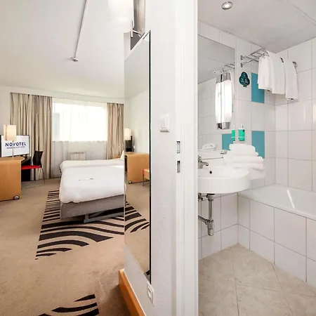Ξενοδοχείο Novotel West 4*