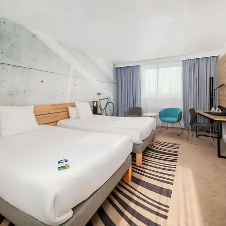 Novotel West 4*