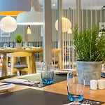 Novotel West 4*