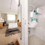 Hotel Novotel West 4*