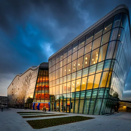 酒店 克拉科夫市西诺富特酒店 4*